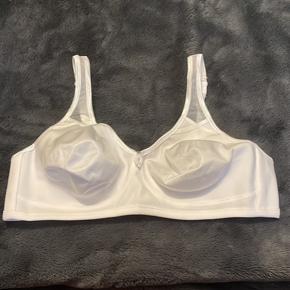 NEW - WonderBra 2483 - White - Wire Free - 36 C - Picture 4 of 14
